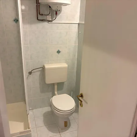 Di